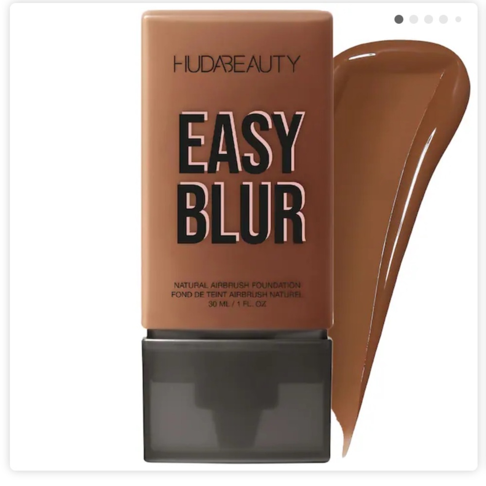 HUDA BEAUTY Easy Blur Natural Airbrush Foundation with Niacinamide